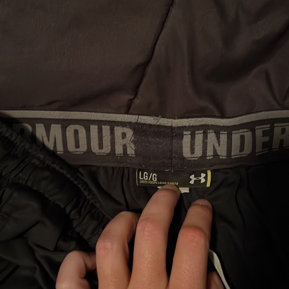 Under Armour Athletic Shorts - Picture 3 of 3